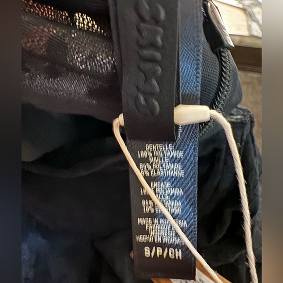 Skims Stretch Lace Lined Long
Sleeve Underwire Dress - Picture 10 of 10